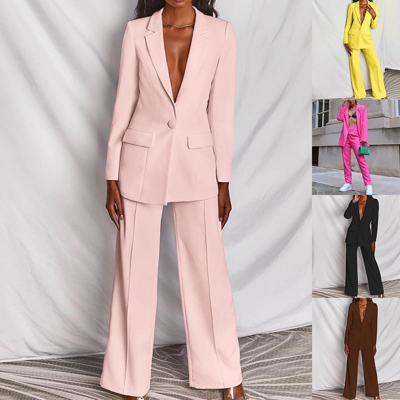Ladies Elegant Suit with Oversized Fit and Fashionable Accents