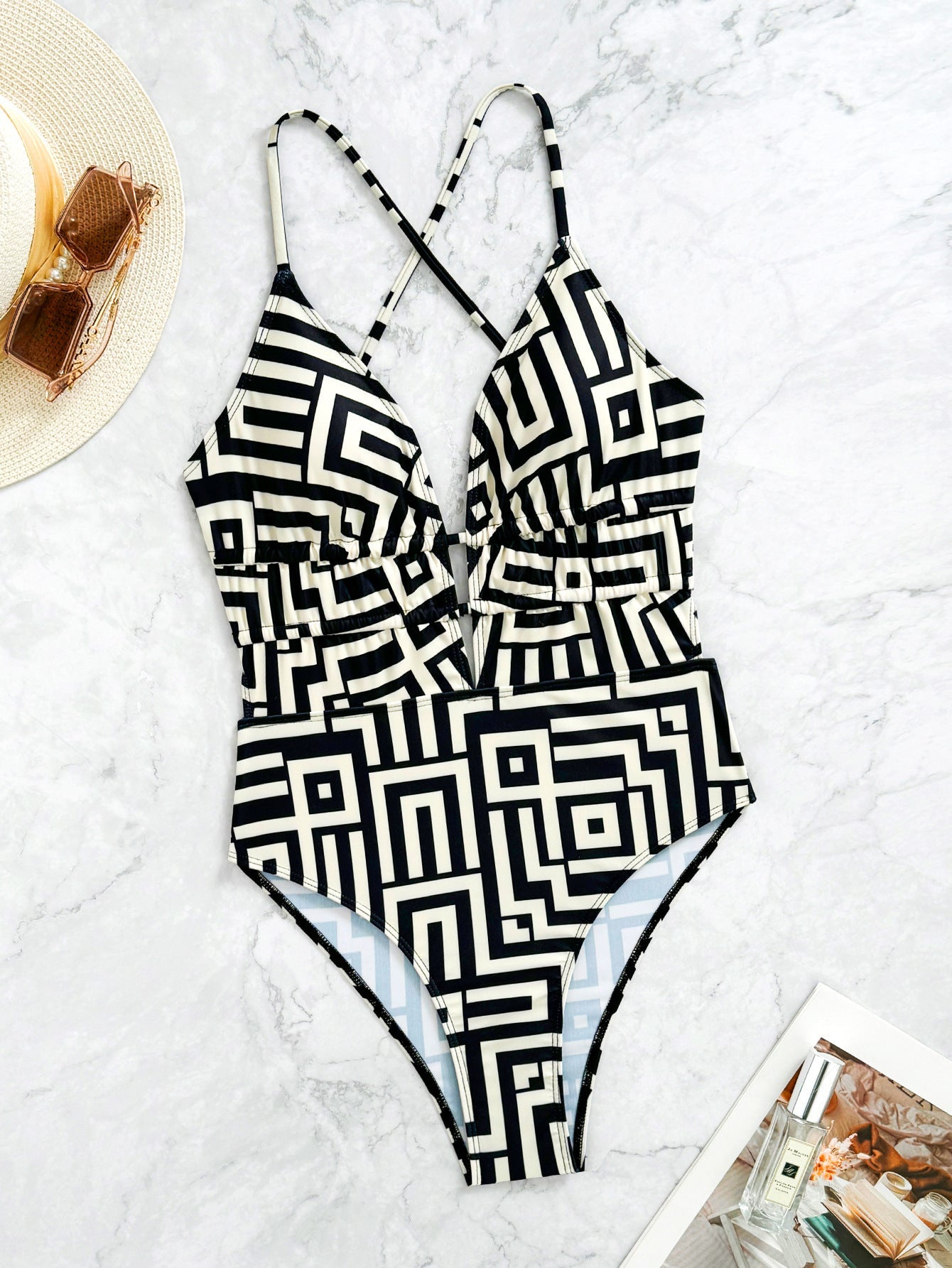 Women's Elegant Swimsuit with Geometric Pattern and Refined Cut-Outs