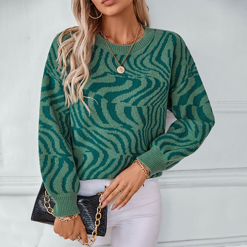 Women's fashionable knitted pullover with unique wave pattern