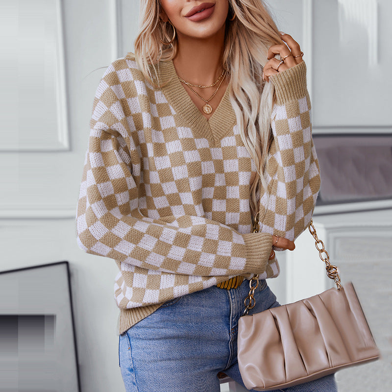 Women's Casual V-Neck pullover with Check Pattern and Loose Fit