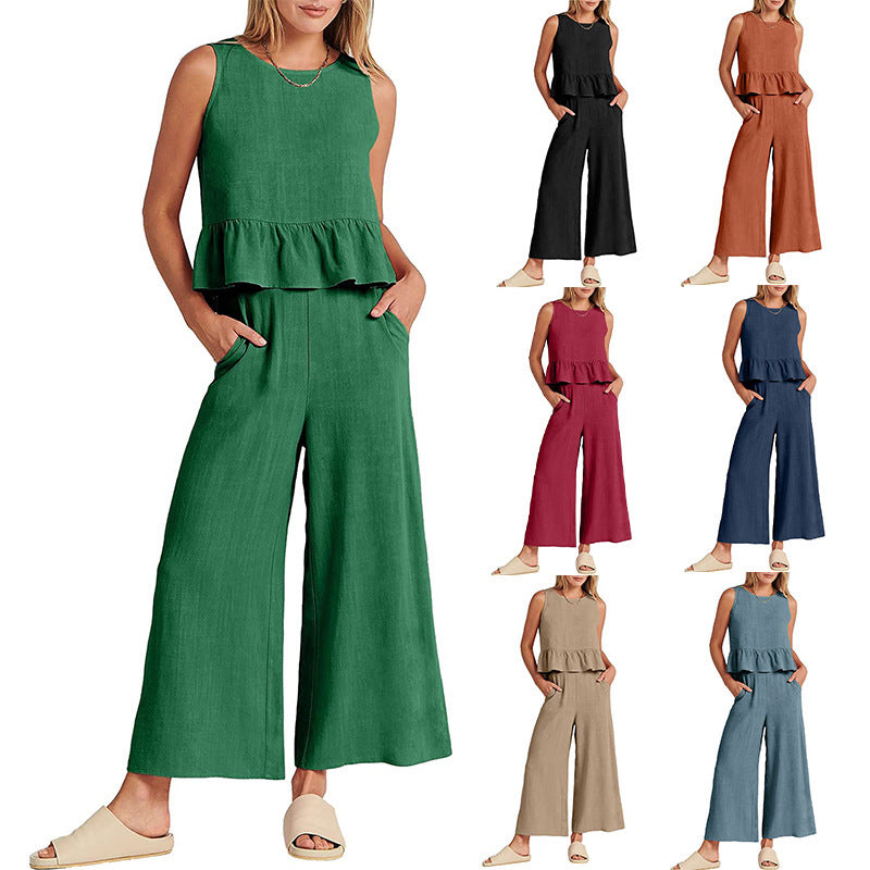 Women's casual jumpsuit with voluminous top and side pockets