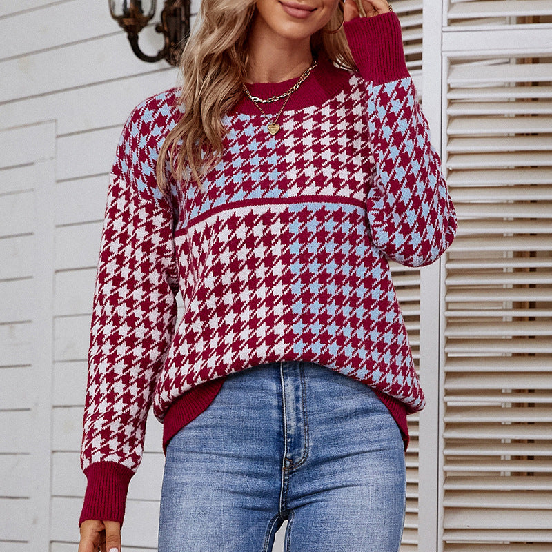 Women's cozy knitted pullover with trendy check pattern and loose fit
