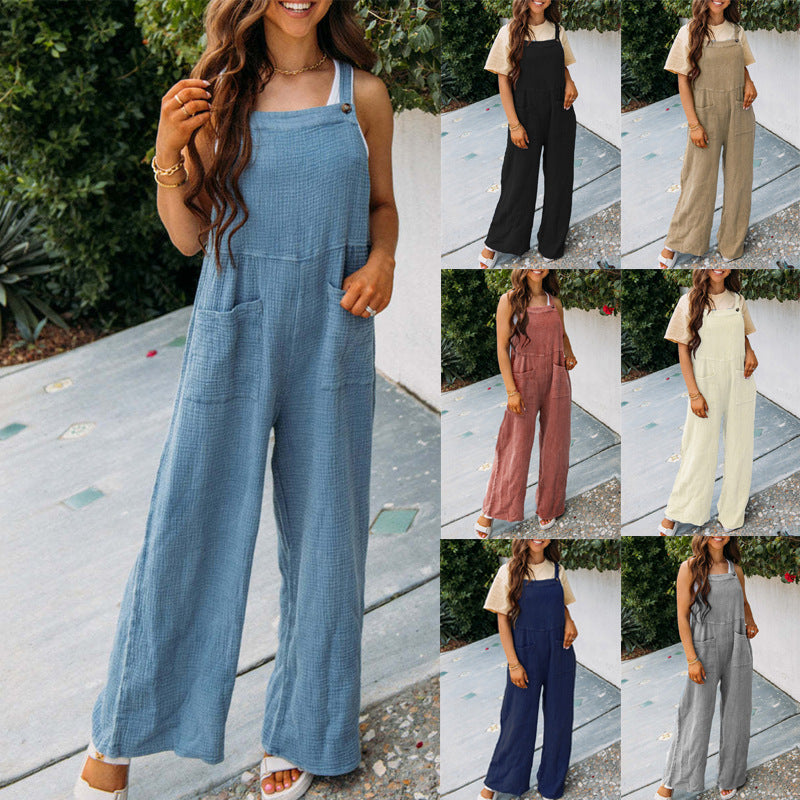 Women's casual jumpsuit with a loose fit and practical pockets
