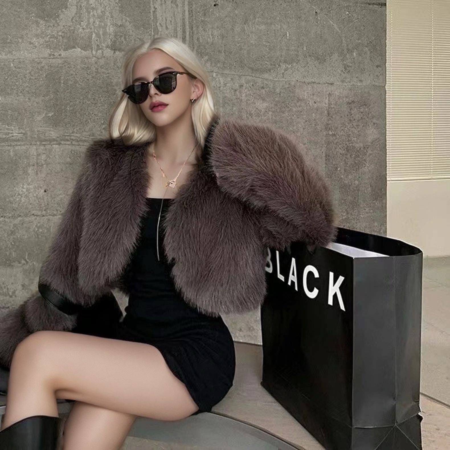 Women Fluffy Shoulder Jacket with Wide Cut Sleeves