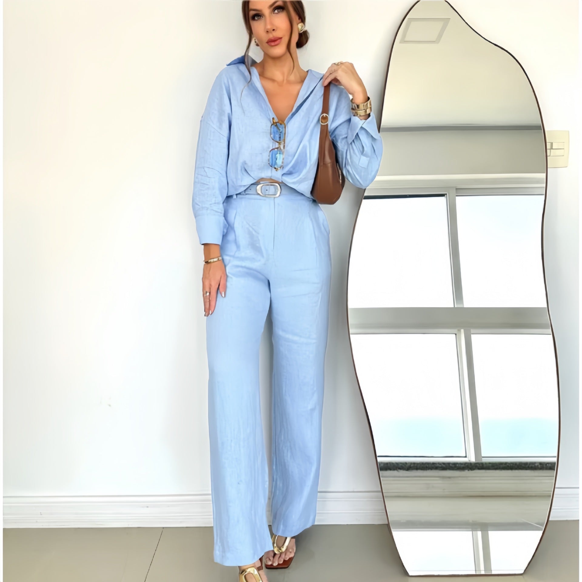 Women's trendy linen jumpsuit with tailored fit and long sleeves