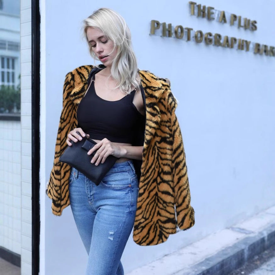 Women's Elegant Faux Fur Coat in Tiger Print Design