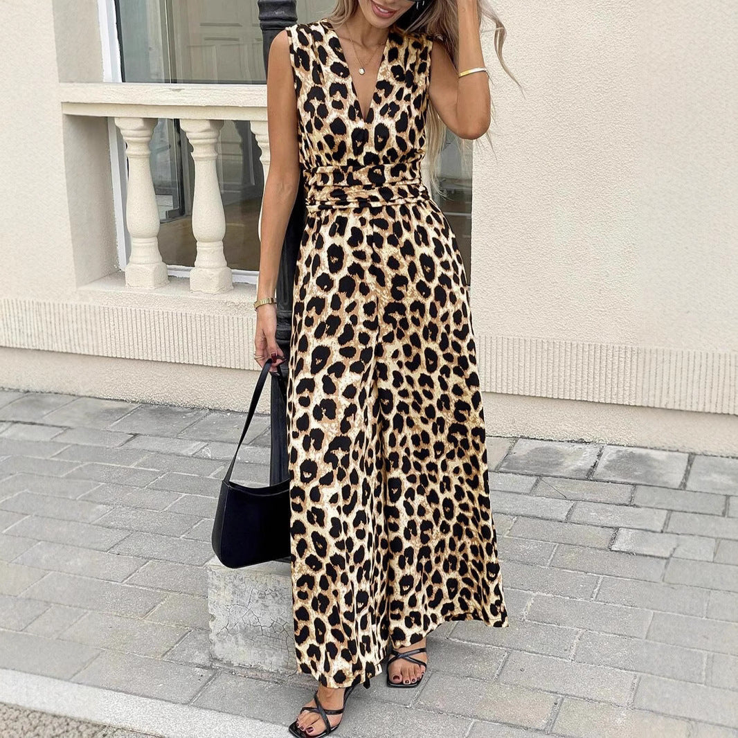 Women's jumpsuit in trendy leopard pattern