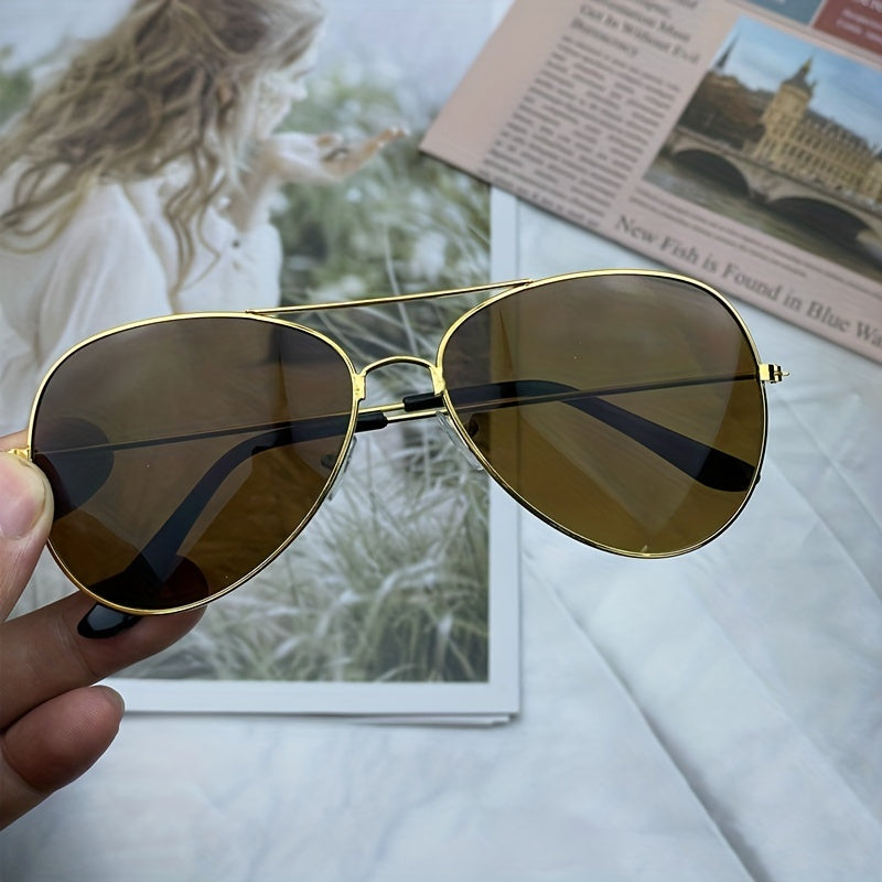 Classic Aviator Sunglasses with Golden Frame for Women
