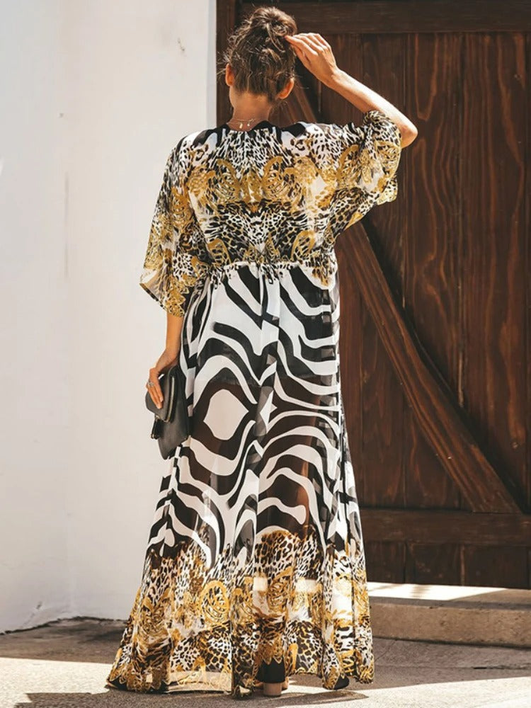 Kimono with leopard pattern