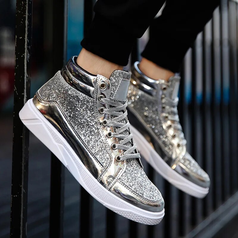 Men's Basketball Shoes With Shiny Effect
