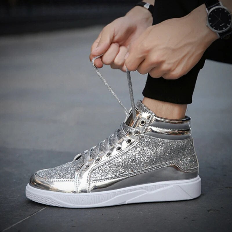 Men's Basketball Shoes With Shiny Effect