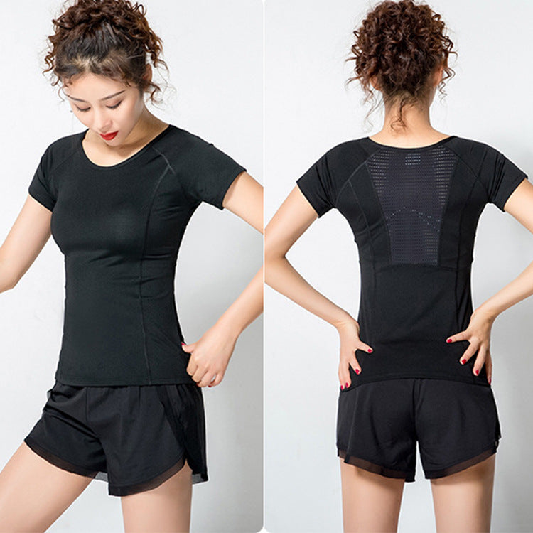 Women's sporty T-shirt with breathable inserts
