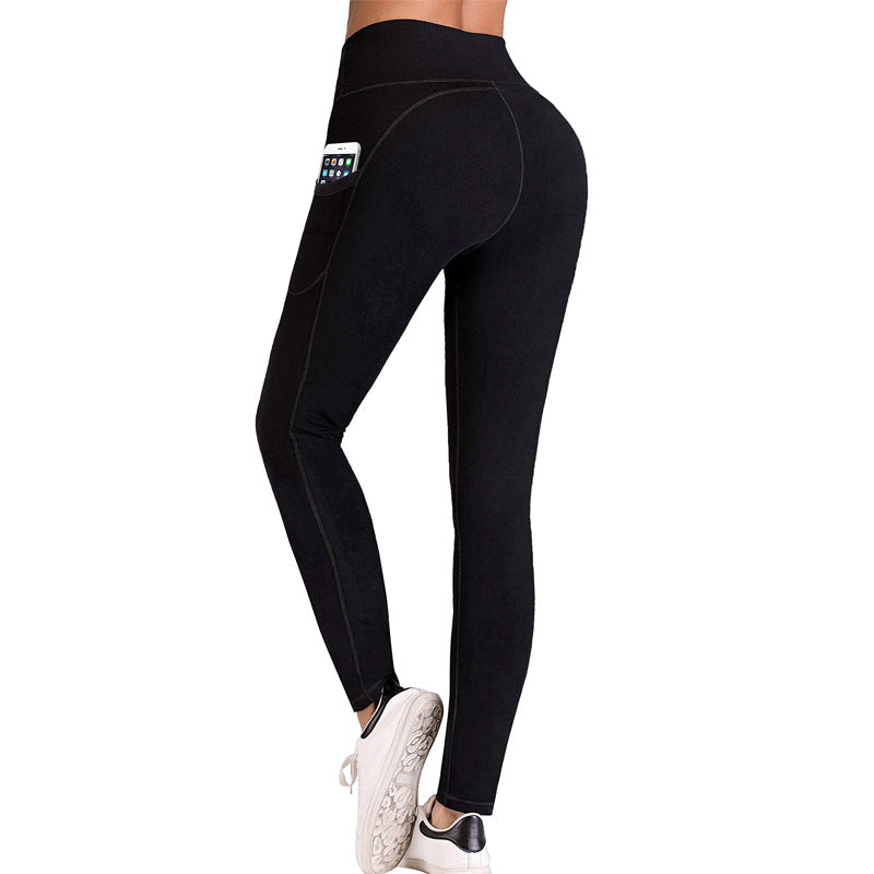 Women's sports leggings with high waistband and practical side pockets