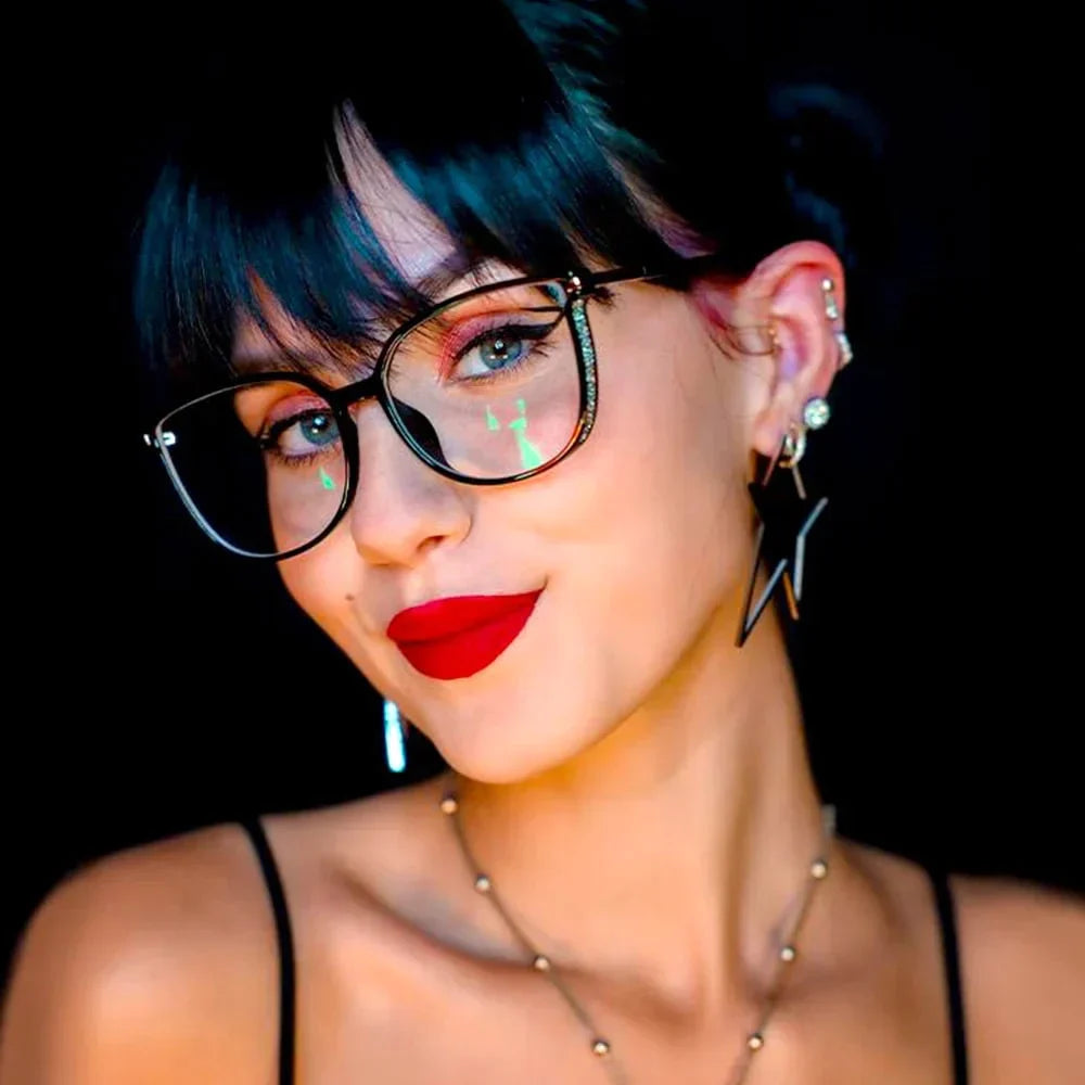Luxurious reading glasses
