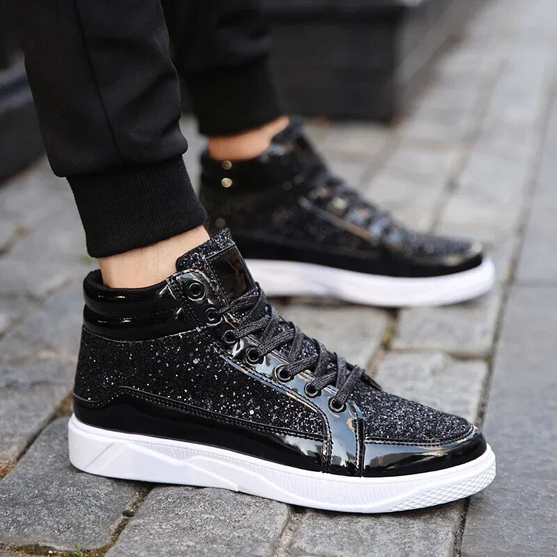 Men's Basketball Shoes With Shiny Effect
