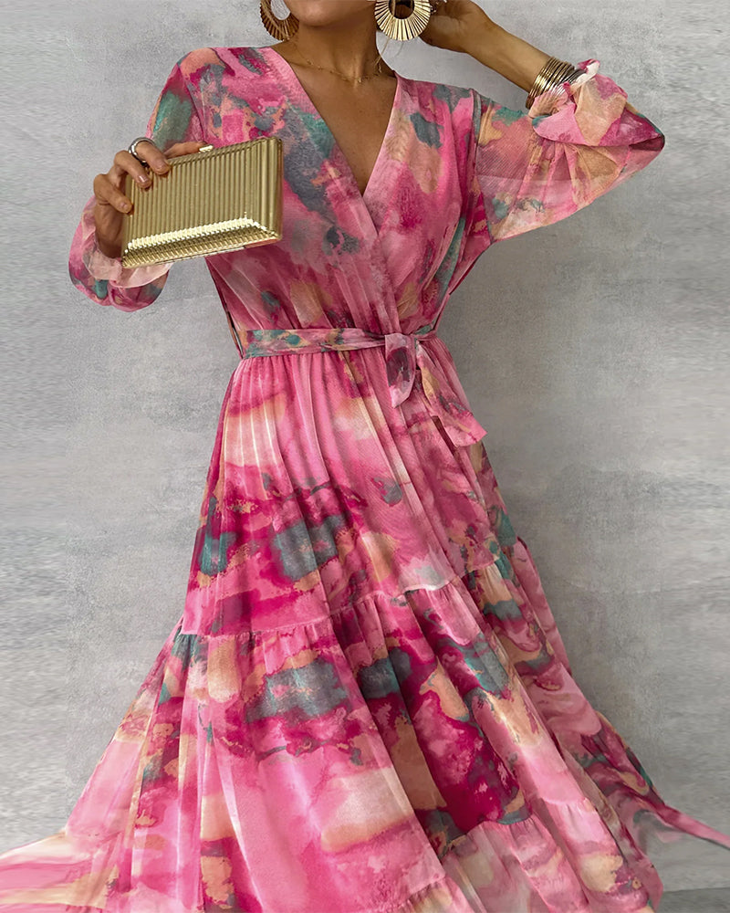 Elegant dress with print and pleated skirt