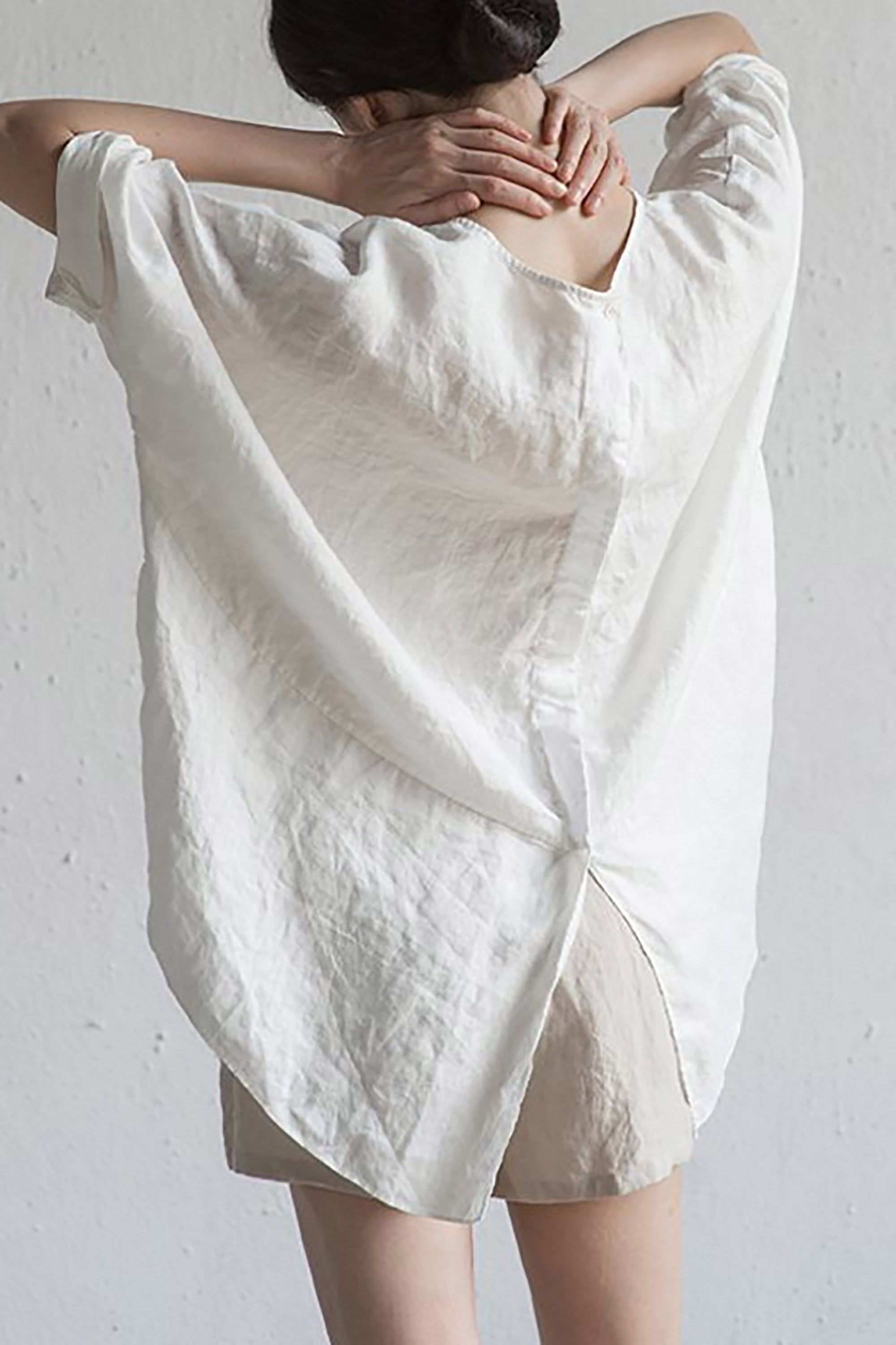 Stylish Cardigan Made of Japanese Linen - Half Sleeves and Round Neckline