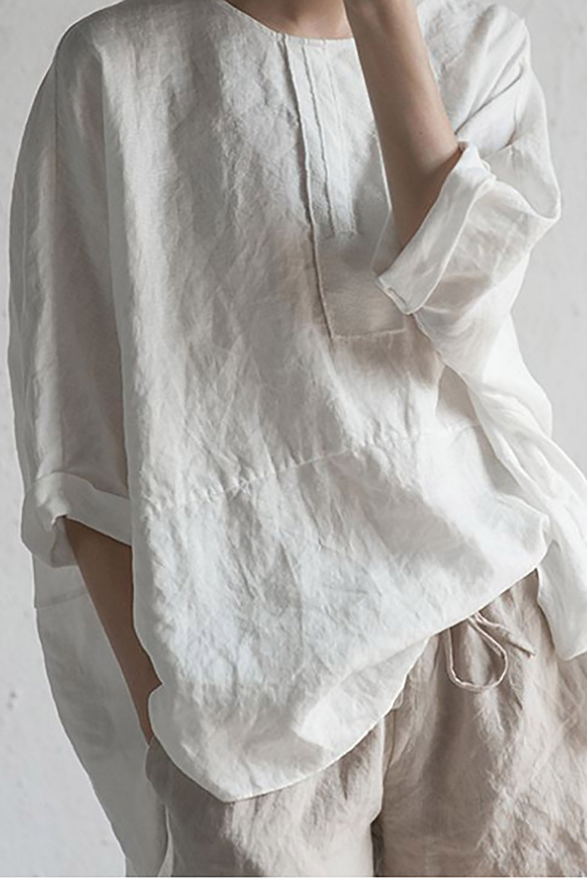 Stylish Cardigan Made of Japanese Linen - Half Sleeves and Round Neckline