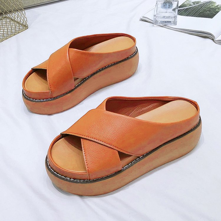 Ladies Comfortable Platform Slippers With Elegant Criss-cross Design W&w