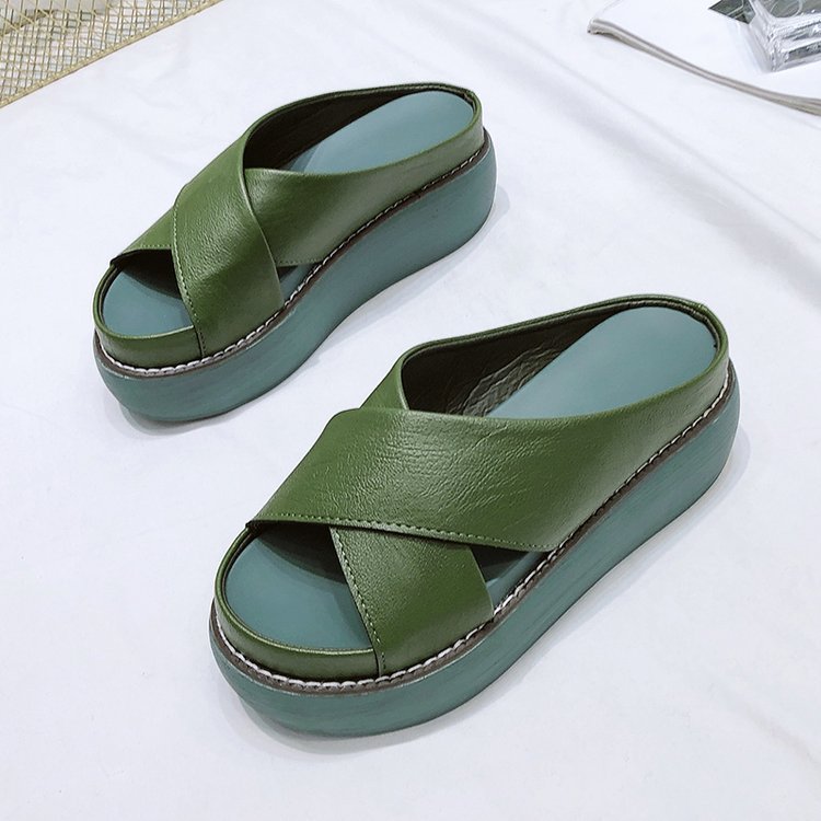 Ladies Comfortable Platform Slippers With Elegant Criss-cross Design W&w