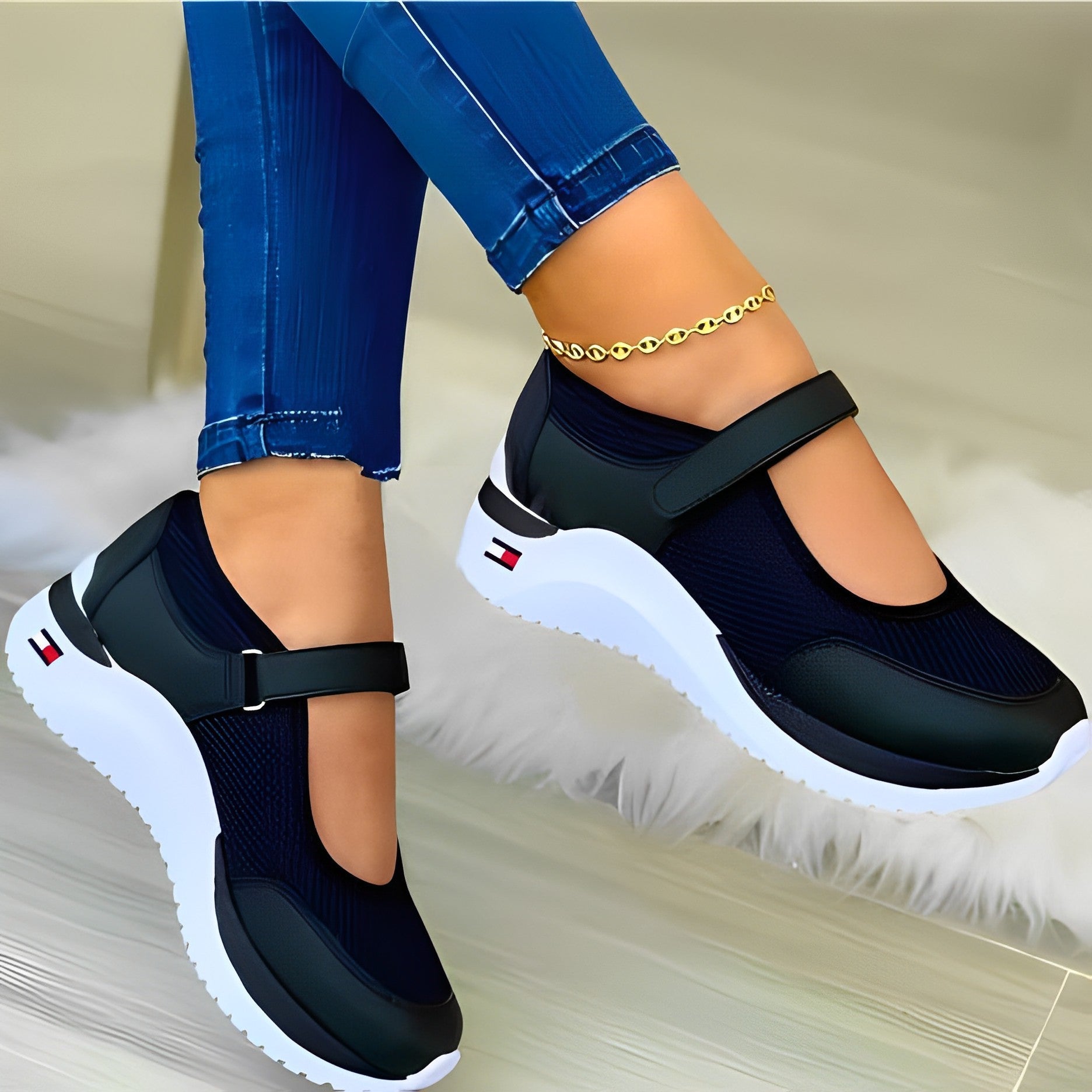 Lysse Lightweight Mesh Shoes