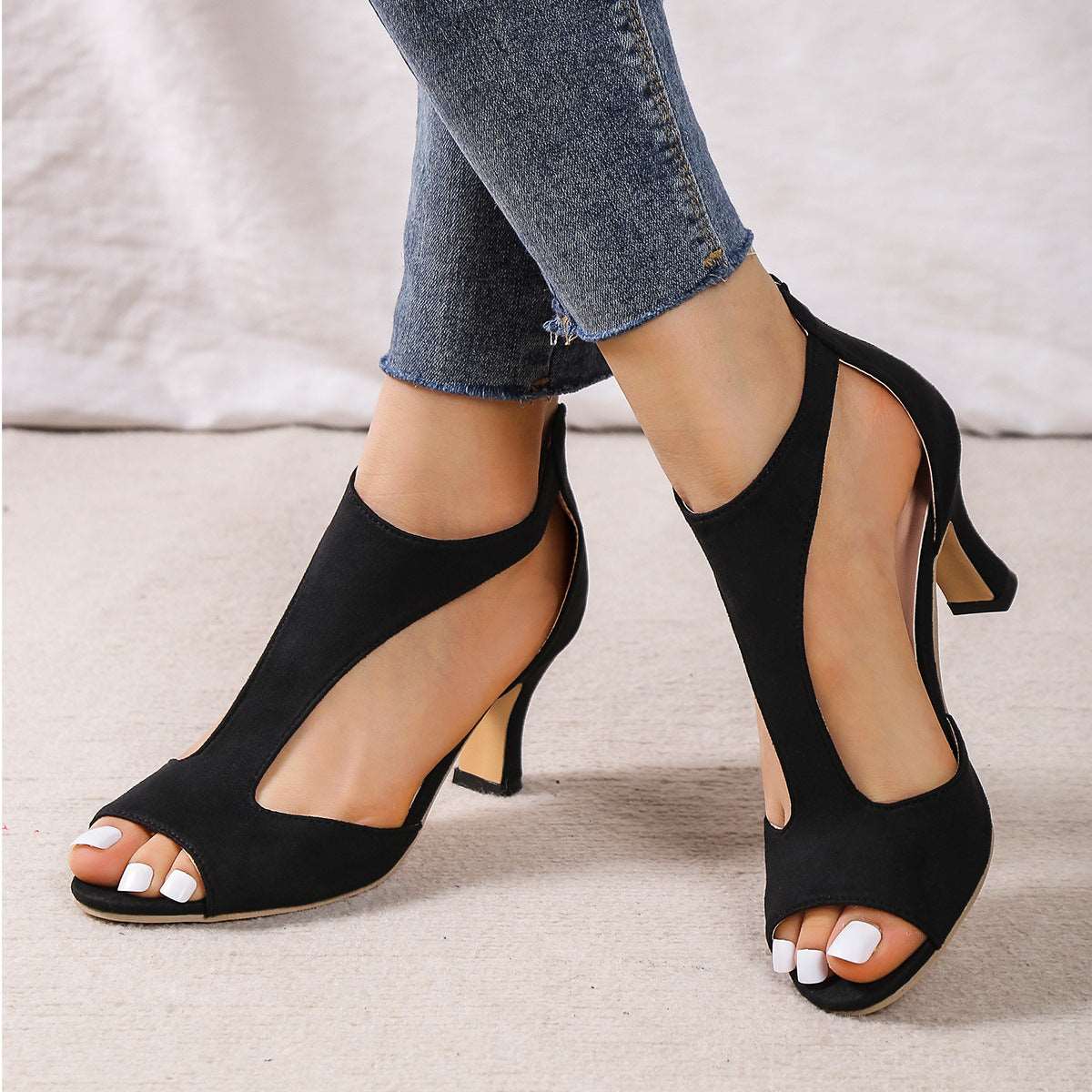 Sandals With 4Cm Heel