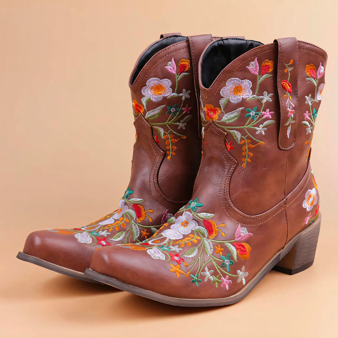 Weather-resistant Vintage Cowgirl Boots