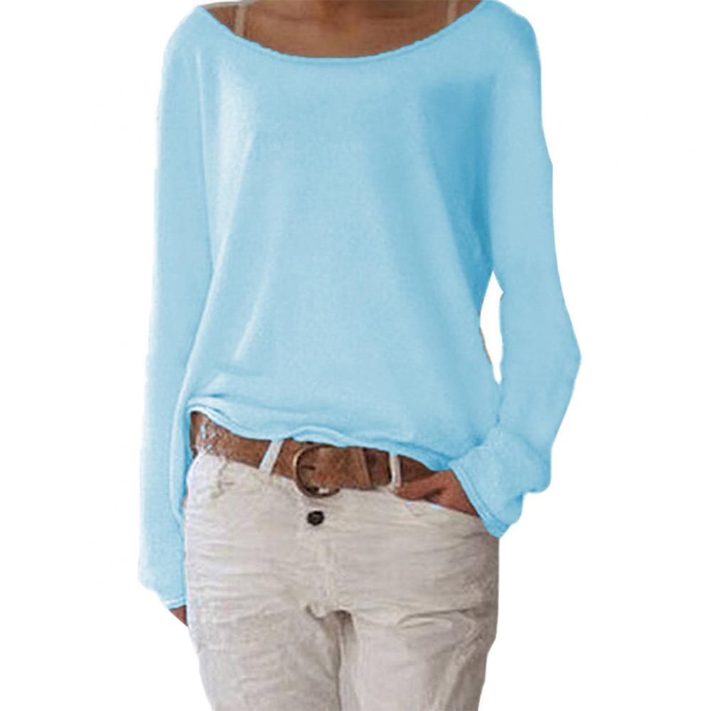 Fine knit pullover with round neckline