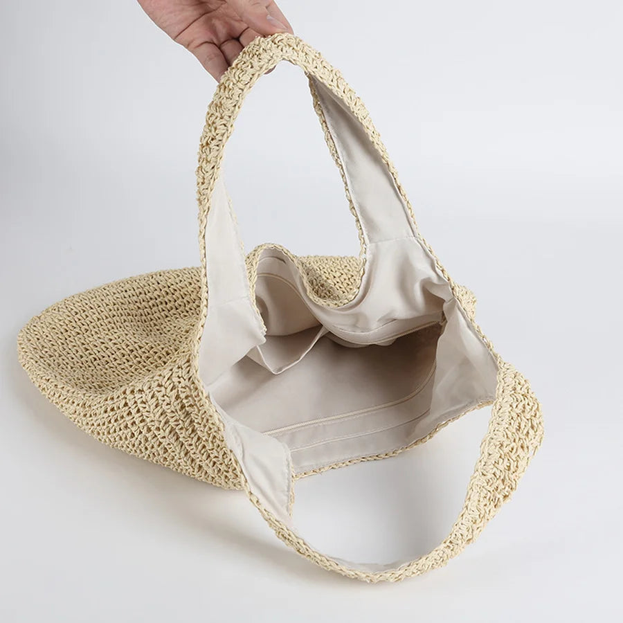 Elegant Straw Bag for the Beach