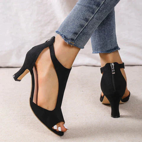Zamia'S Comfortable Sandals