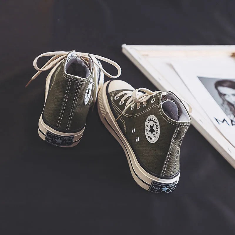 Women High Format Sneakers made of lightweight and breathable canvas with classic design