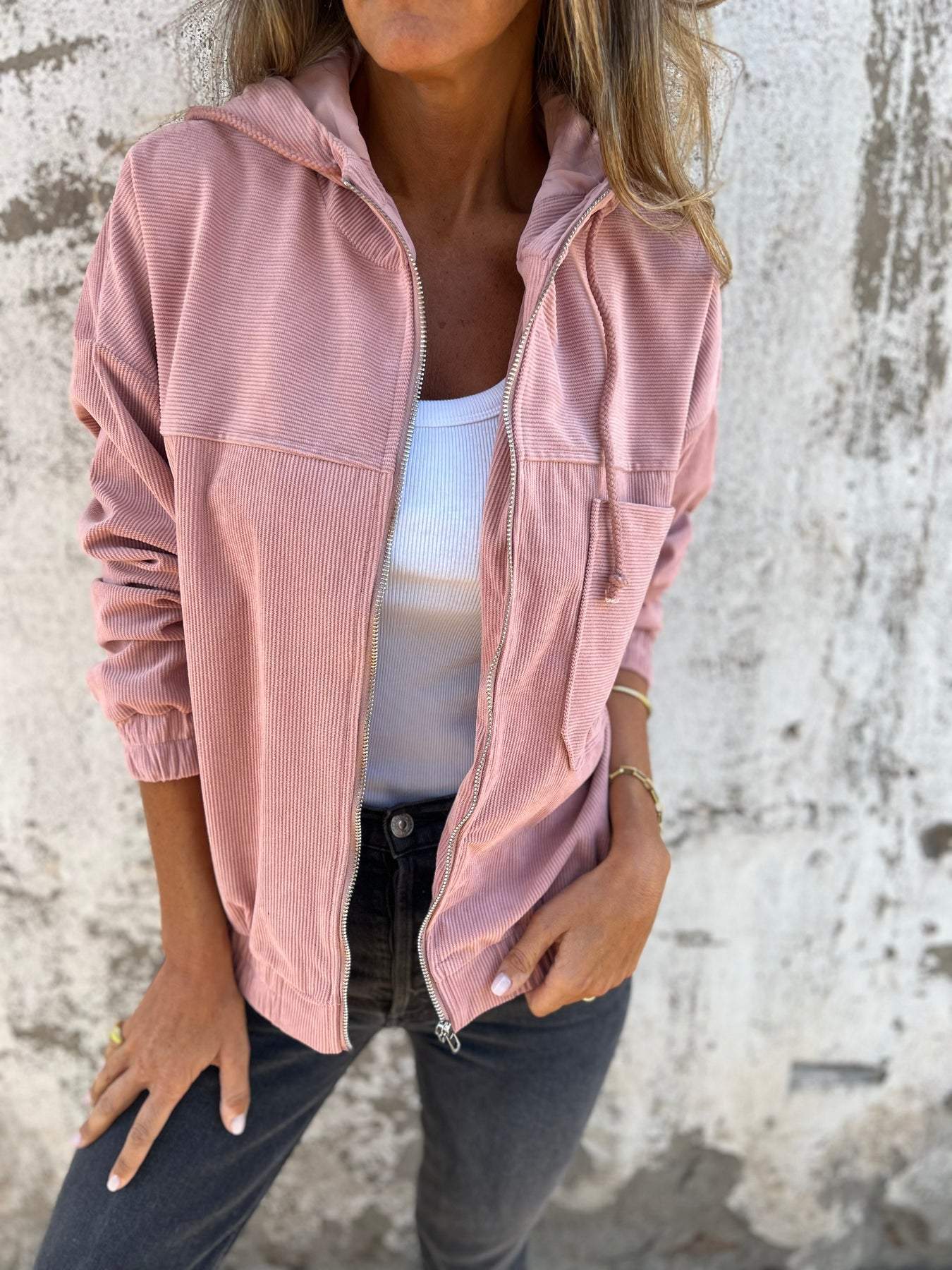 Stylish cord jacket with zipper