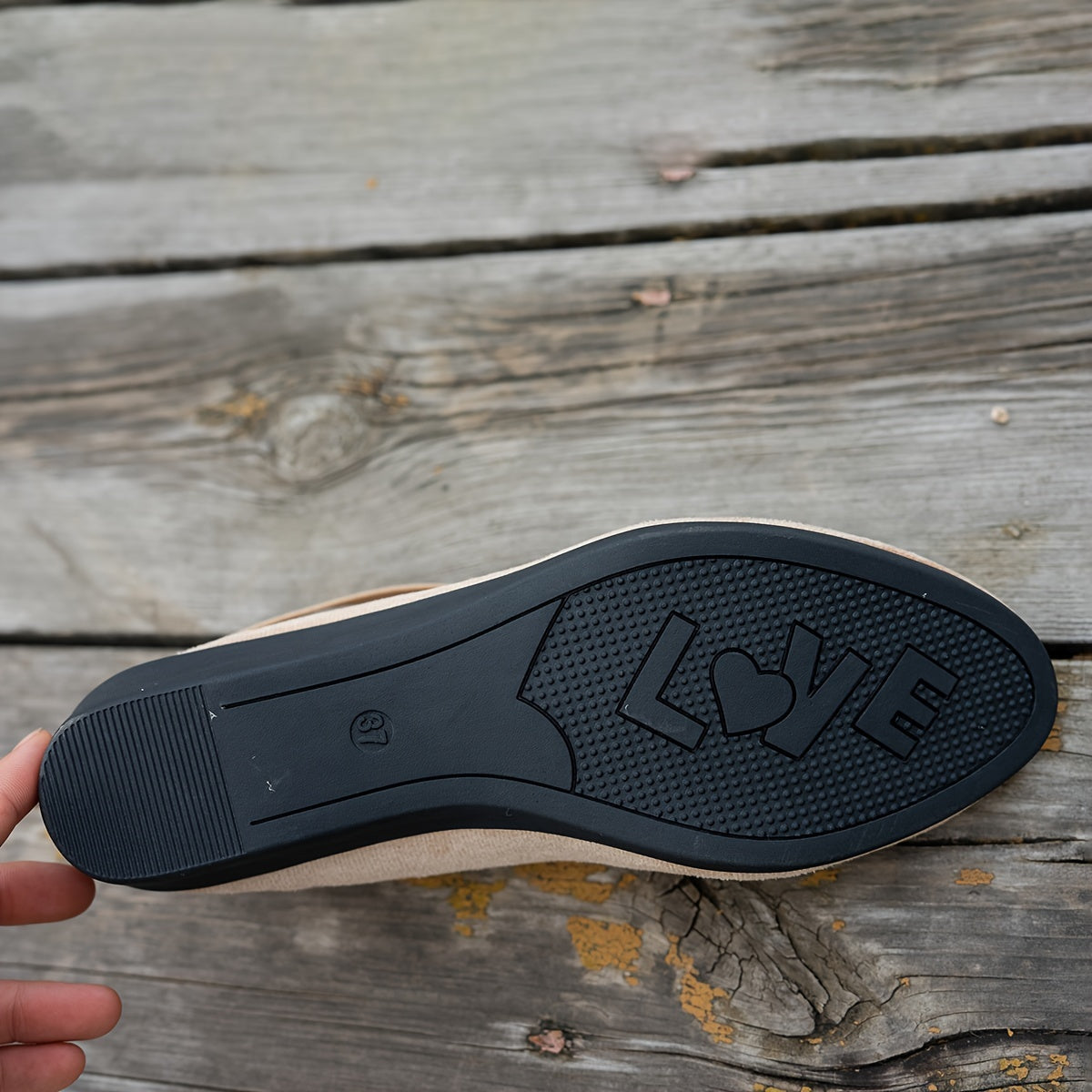 Simple Women's Ballet Flats Made of Breathable Velvet