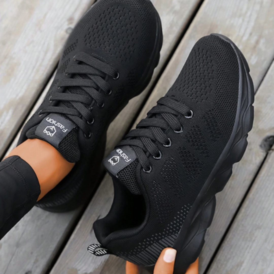 Sneakerssporty Lace-Up Sneakers With Non-Slip Sole