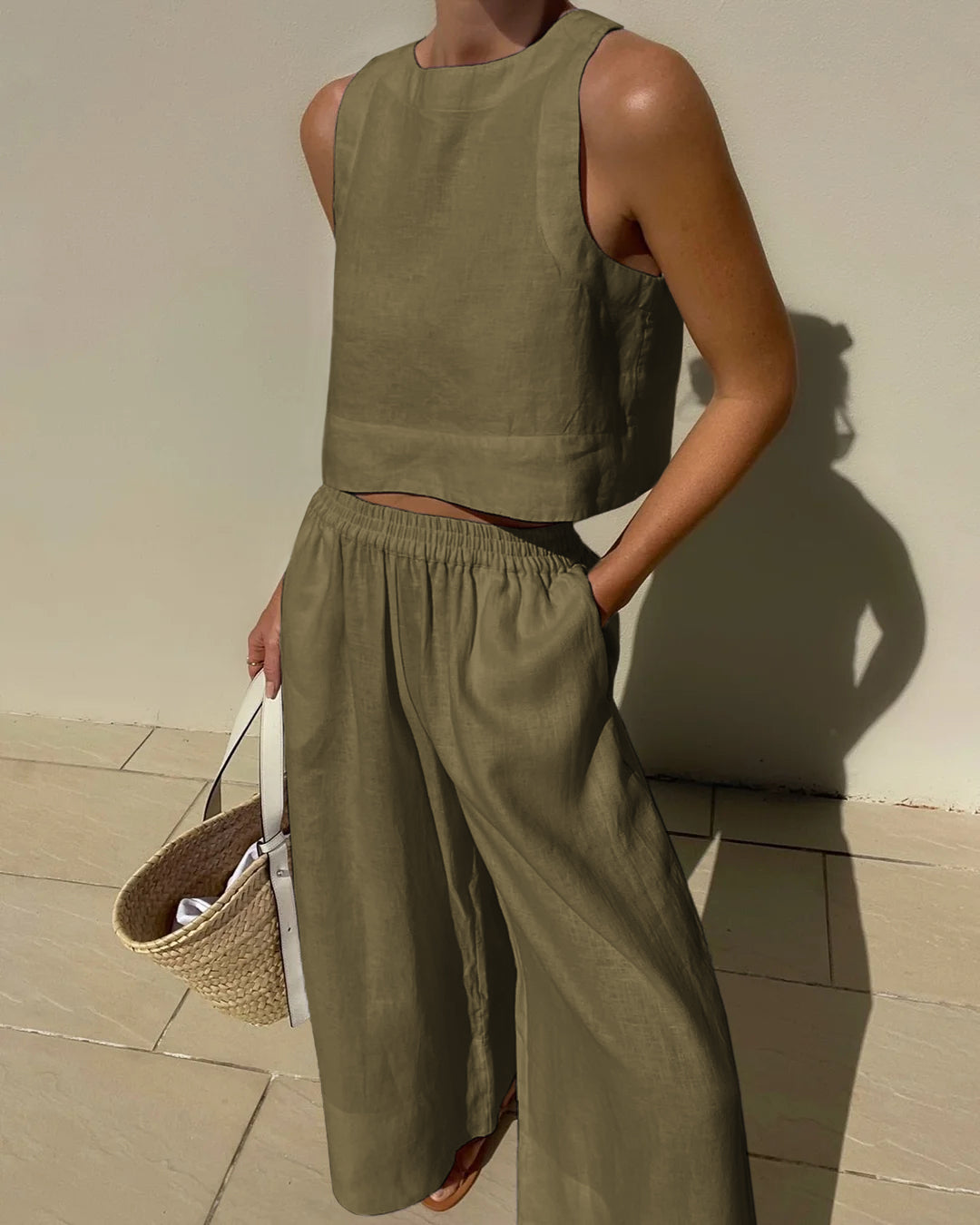 Two-piece set made of linen