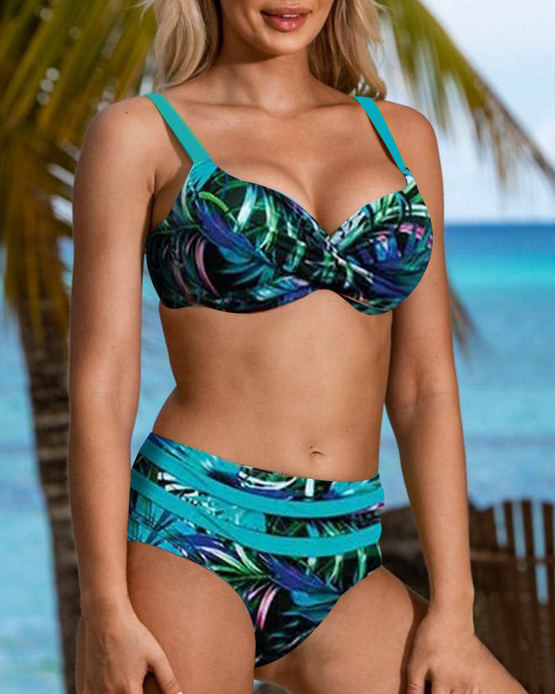 Fitted Bikini With Leaf Pattern