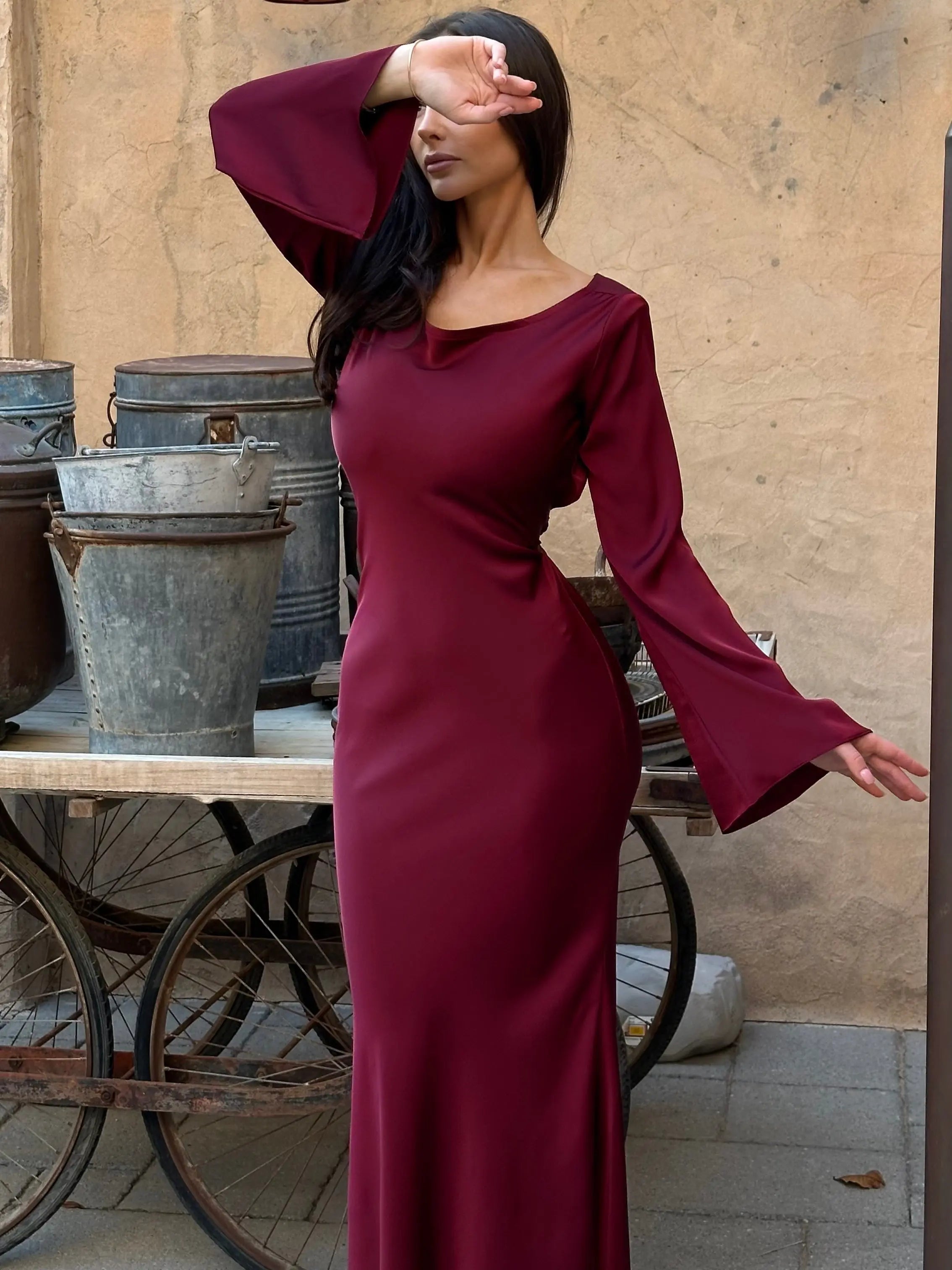 Flowing Maxi Dress With Long Sleeves For Women