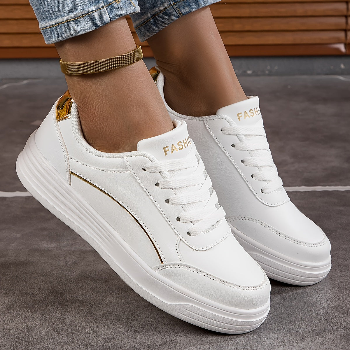 Solid Color Women's Sneakers With Soft Sole