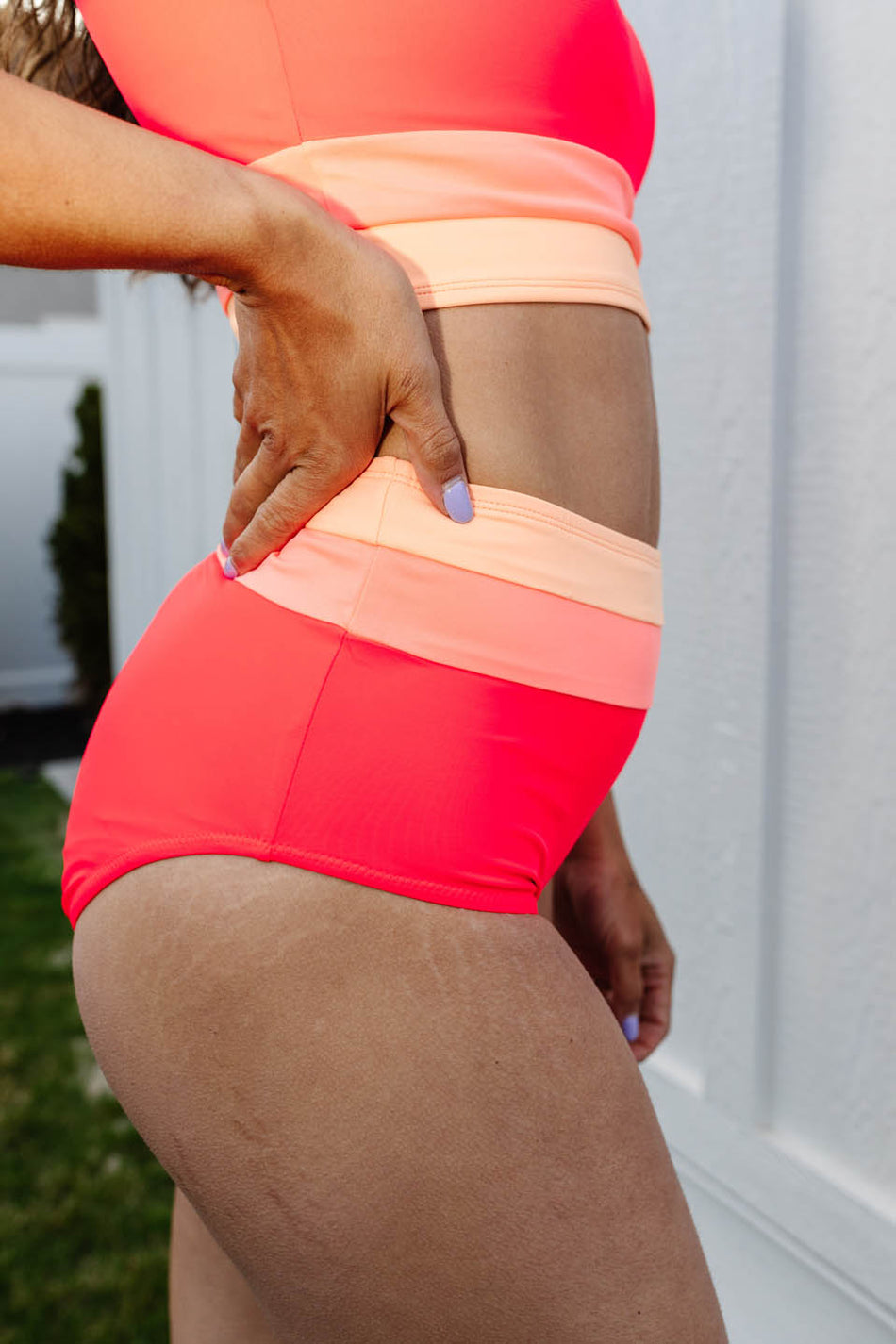 Colorblock Cut Back Bikini Set