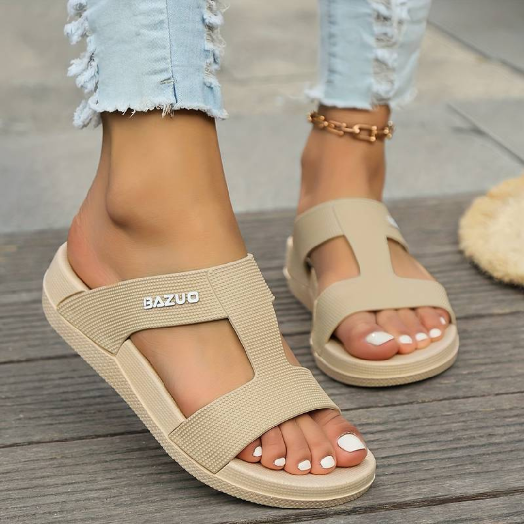 Trittestylish And Comfortable: Women's Slippers