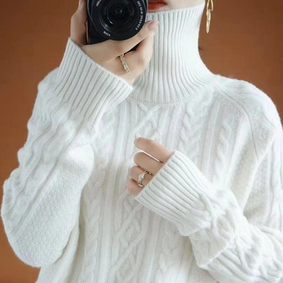 Lysse | Knitted turtleneck sweater made of cashmere