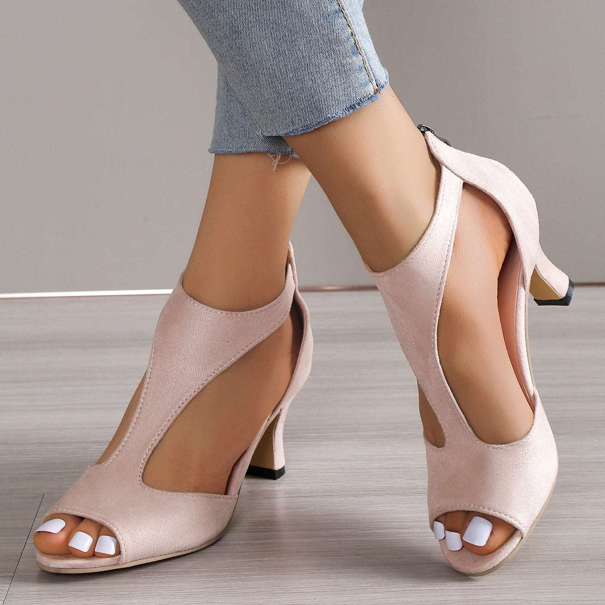 Sandals With 4Cm Heel