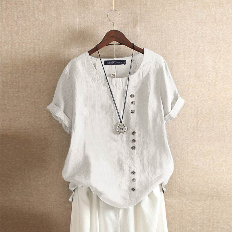 Blouse made of high-quality cotton with beautiful button closure
