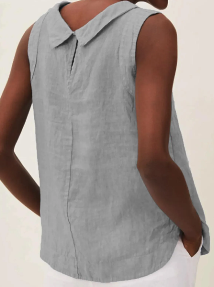 Short sleeve blouse with round neckline