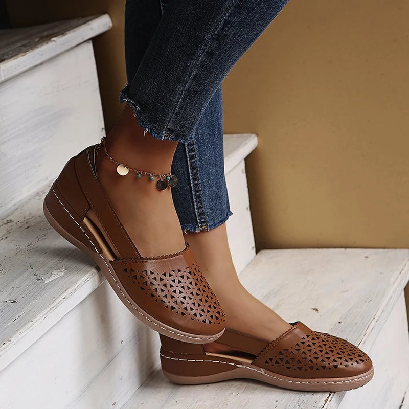 Lysse Fashion | Breathable Retro Flat Sandals