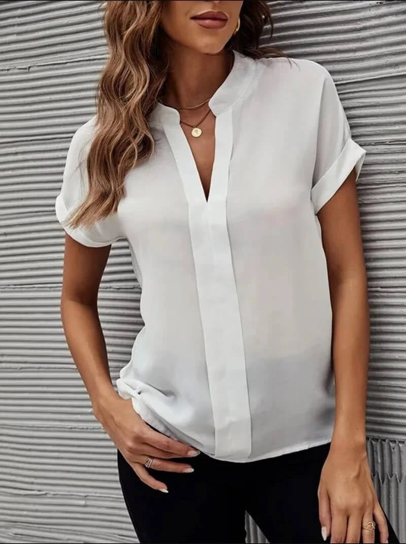 Lysse | Casual Blouse With V-Neck And Short Sleeves
