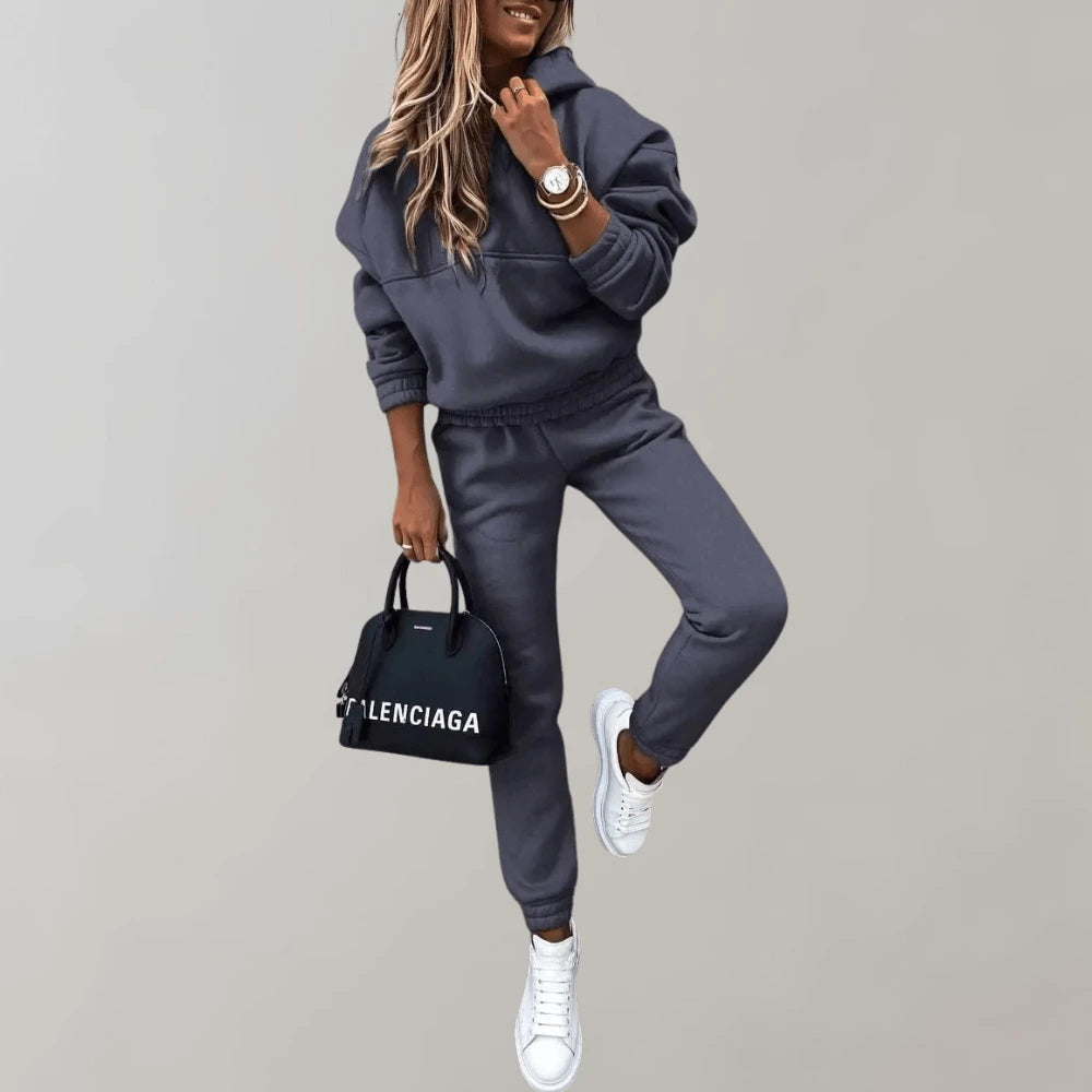 Lysse Fashion | Cotton training and tracksuit with hood in retro style for women