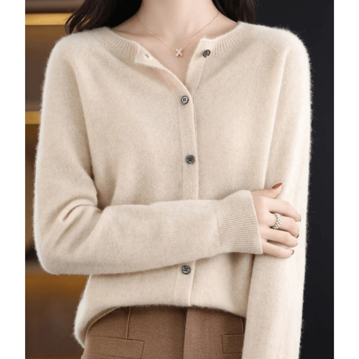 Lysse | Merino Wool Women's O-Neck Cardigan Cashmere Sweater