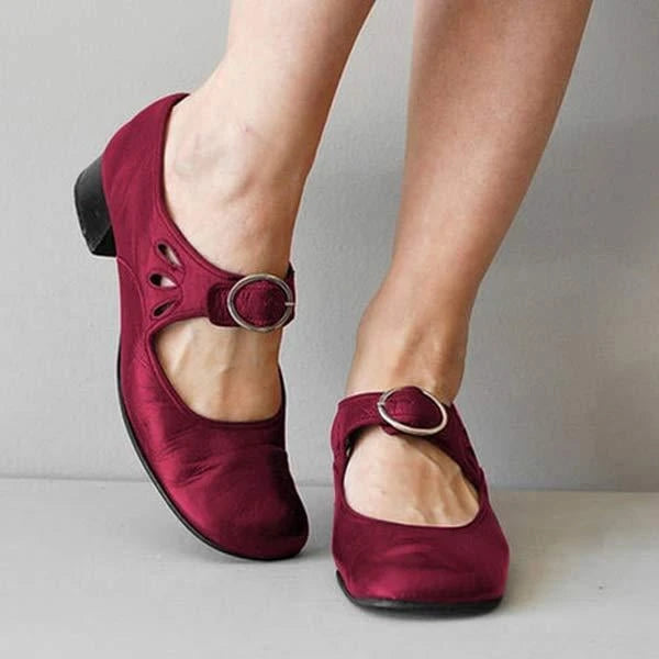 Vintage Shoes With Round Toe
