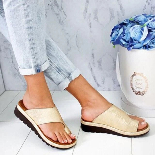 Sandal for the Correction of Bunions